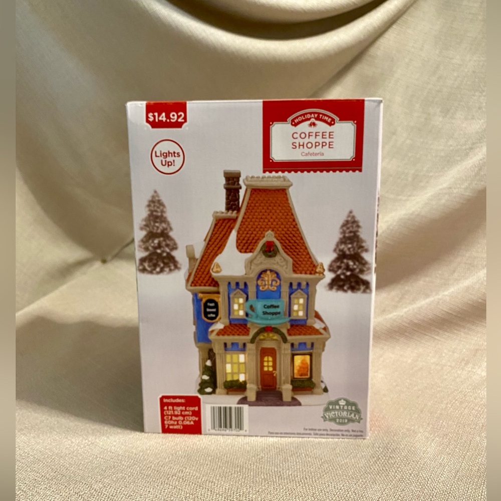 Lemax Coffee Shop 2019 Porcelain